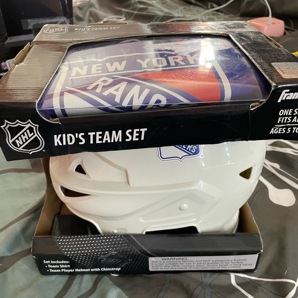 New York Rangers Kids helmet and shirt Set